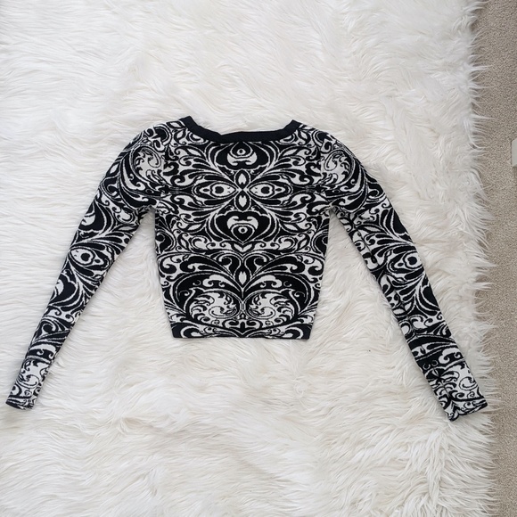 2 Piece Sweater Skirt Set - Picture 3 of 6